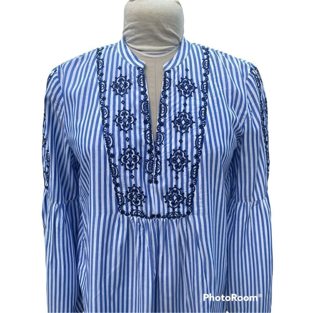 LOFT Blue & White Bell Sleeve Embroidered Top Sz M Boho Tunic Crisp Vacation - Picture 2 of 12